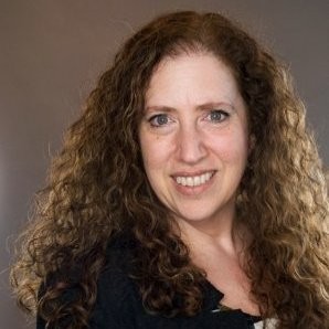 Diane Maistros headshot